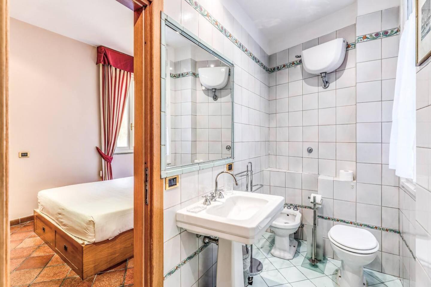 Apartament Cozy Flat In Trevi Fountain Rzym Zewnętrze zdjęcie