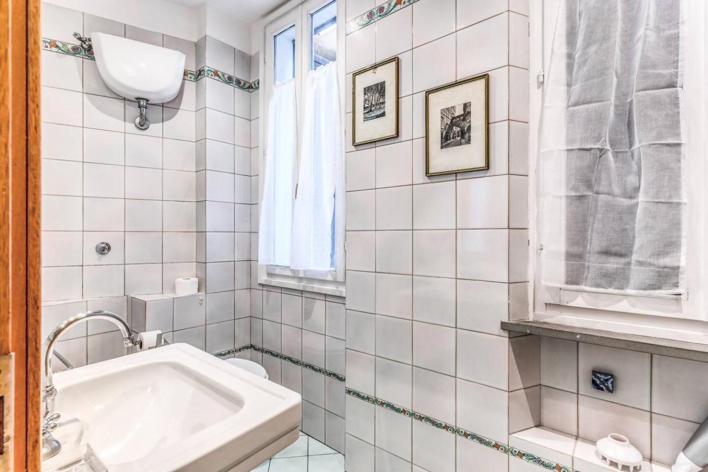 Apartament Cozy Flat In Trevi Fountain Rzym Zewnętrze zdjęcie
